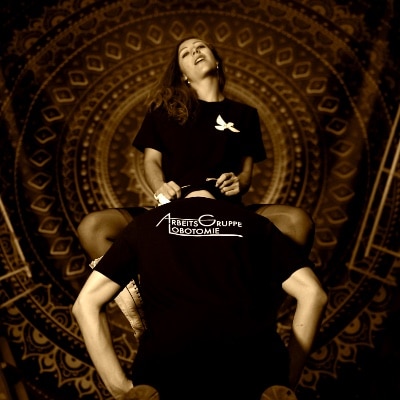 AGL Arbeitsgruppe Lobotomie Shirt von Jules und Bakunin 